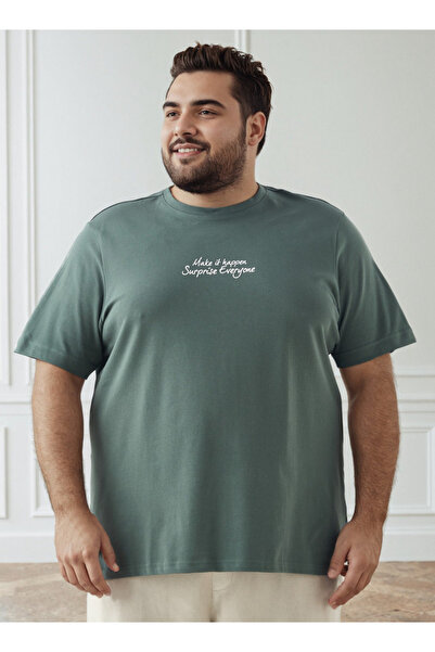 FAV Men Regular Fit Crew Neck Short Sleeves Slogan Print T-shirt