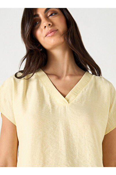 FAV Textured V-neck Top with Extended Sleeves