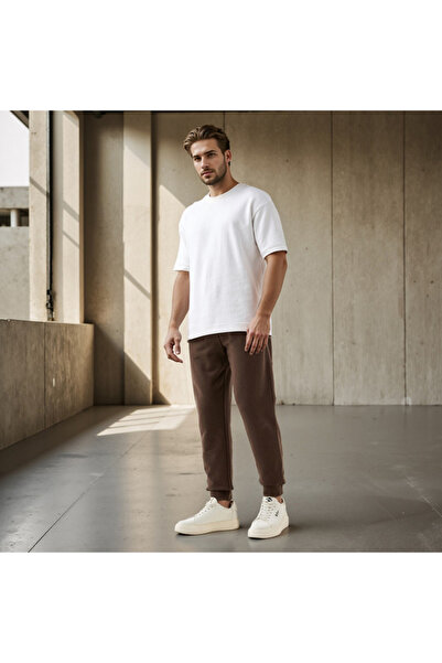 FAV Regular Fit Joggers with Drawstring Closure, Pockets and Flexicomfort Waistband