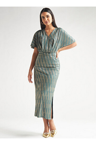 FAV Textured Skirt With Semi-elasticated Waistband And Slit Detail