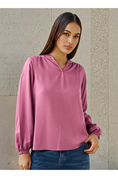 FAV بلوزة بقصّة عادية وياقة ماندرين