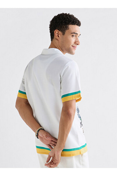 FAV All-over Graphic Print Shirt With Camp Collar And Short Sleeves