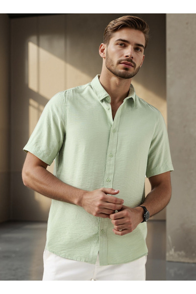 FAV قميص بياقة منقوش بقصّة عادية وقصة عادية