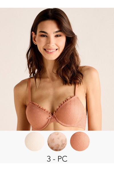 FAV مجموعة من 3 قطع - حمالة صدر عميقة بتفاصيل من الدانتيل مع إغلاق بخطاف وعين