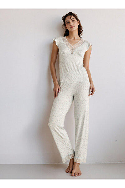 FAV Pyjama Set Lace Trim Top & Trousers