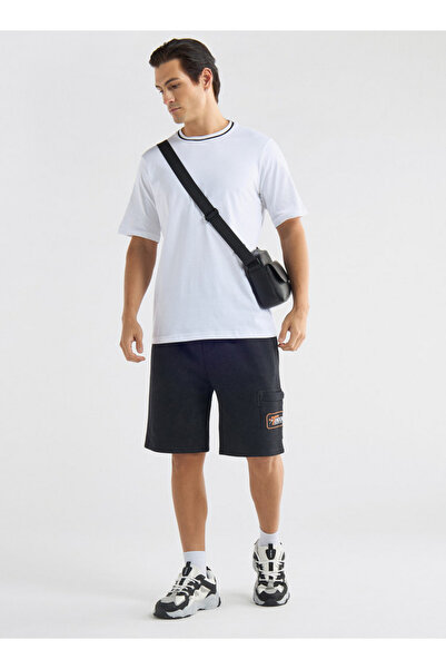 FAV Solid T-shirt with Crew Neck and Short Sleeves