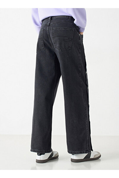 Lee Cooper Fit Wide Leg Jeans With Button Detail