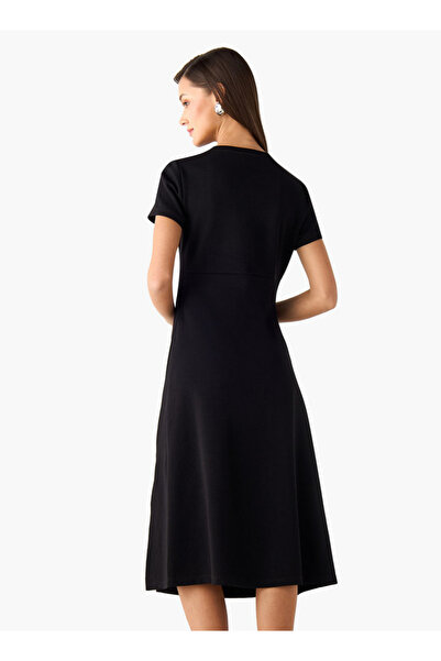 FAV Ruched Detail T-shirt Dress with Slit and Chain Accent