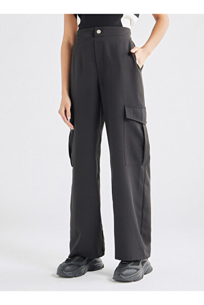 FAV Relaxed Fit Pants With Pockets