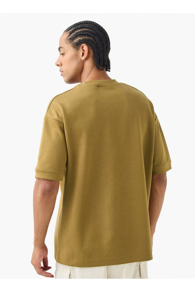 SP Characters قمصان رياضية