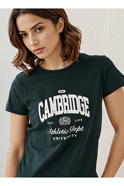 SP Characters قميص جرافيكي لجامعة كامبريدج