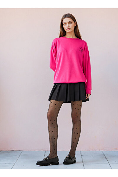 SP Characters سويت شيرت مطرز بطبعة هالو كيتي