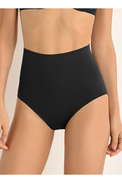 FAV سراويل داخلية بتفاصيل مجعدة