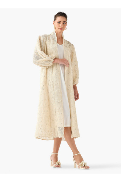 Iconic كيمونو قصير من الدانتيل مفتوح من الأمام ومزين بالترتر