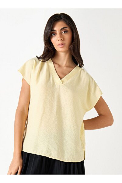 FAV Textured V-neck Top with Extended Sleeves
