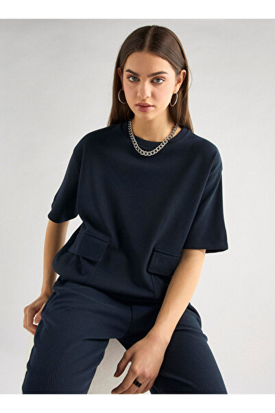 FAV Textured Pocket Detail T-shirt And Joggers Set