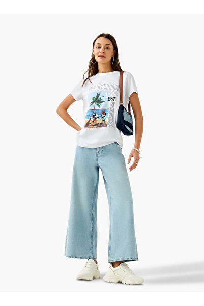 SP Characters تي شيرت بياقة دائرية وطبعة ميكي ماوس وميني ماوس