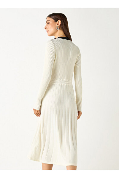 Iconic Textured A-line V-neck Dress With Long Sleeves