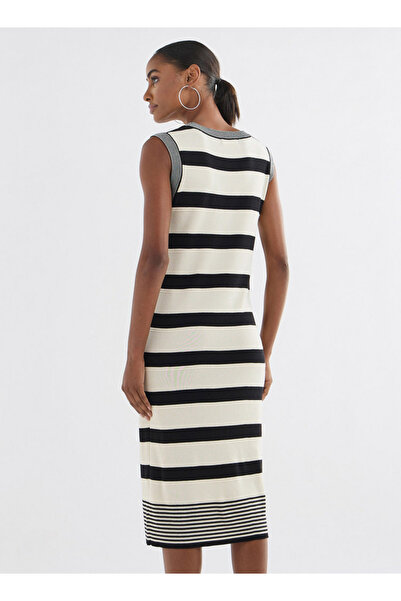 FAV Textured Sleeveless Dress with Round Neck