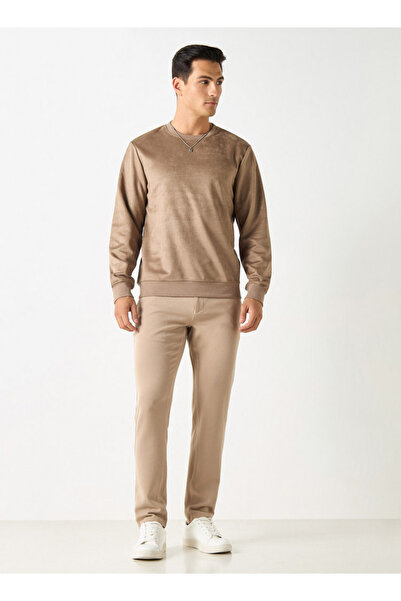 Iconic Solid Sweatshirt with Round Neck and Long Sleeves