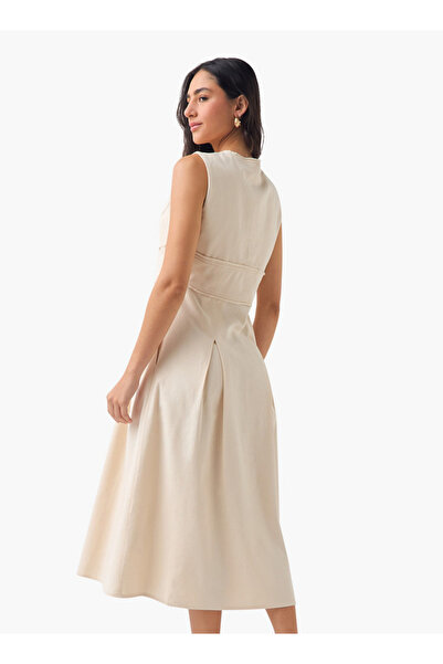 Lee Cooper Sleeveless Denim Dress with Zip Closure and Round Neck