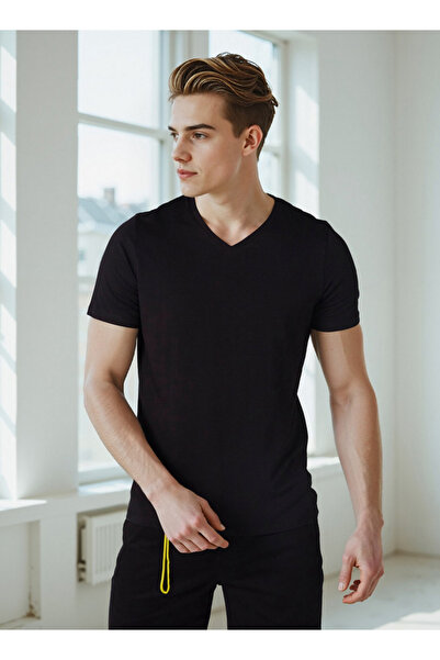 FAV Slim Fit T-shirt with V-neck and Short Sleeves