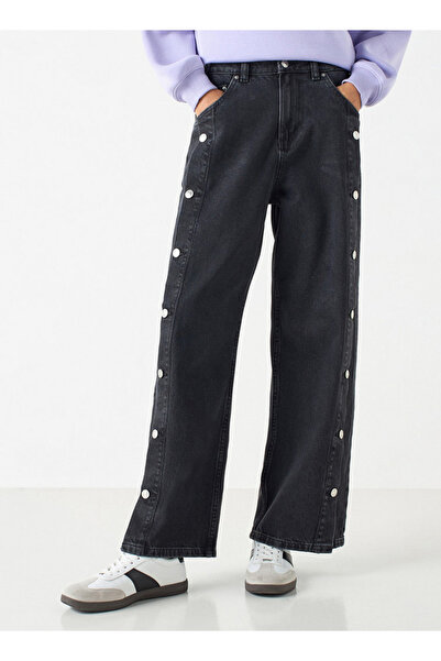 Lee Cooper Fit Wide Leg Jeans With Button Detail
