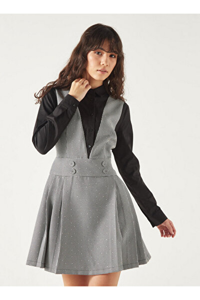 FAV فستان ميني منقوش مع ياقة وأكمام طويلة