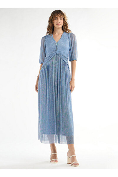 FAV Textured V-neck Dress with 3/4 Sleeves and Knot Detail