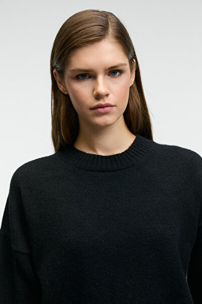 GRIMELANGE Nanna Women's Oversize Fit Soft Cashmere Crew Neck Thick Knitwear Black Sweater