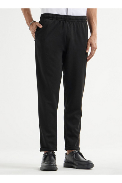 FAV Textured Regular Fit Pants With Flexi Waist And Pockets