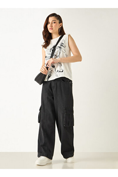 SP Characters تي شيرت بدون أكمام بطبعة أنمي مع رقبة دائرية