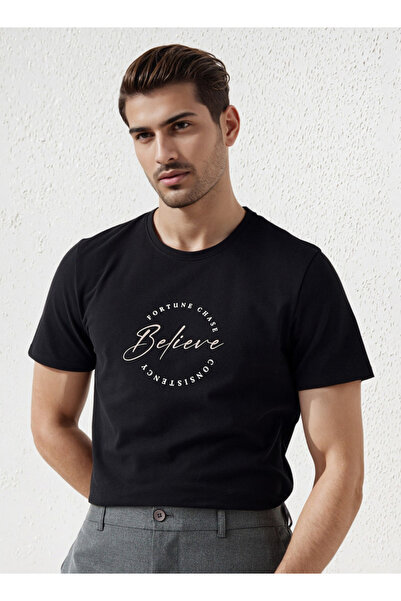 Iconic Men Slim Fit Crew Neck Short Sleeves Printed T-shirt