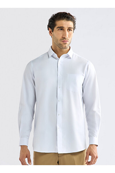 FAV قميص بقصّة عادية وأكمام طويلة وجيب على الصدر