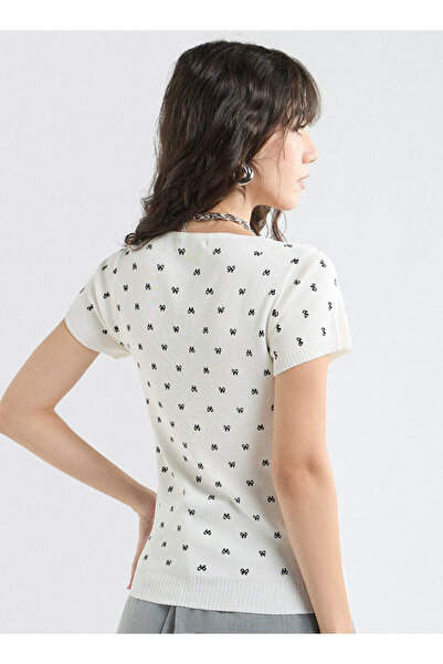 FAV Textured Square Neck T-shirt with Short Sleeves