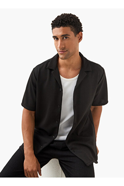 FAV قميص دوبي بقصّة عادية وياقة معسكر وأكمام قصيرة