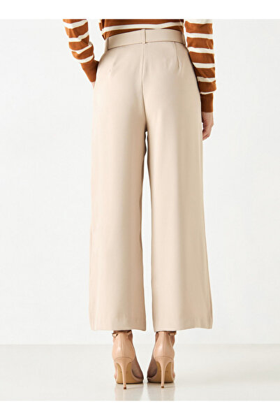 Iconic Solid Trousers With Belt