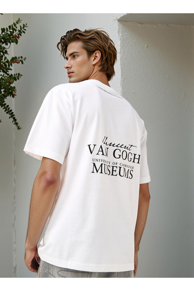 FAV Graphic Print T-shirt with Crew Neck