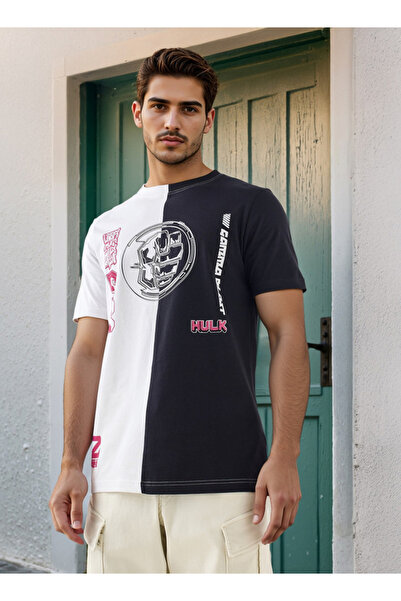 FAV Hulk Print T-shirt with Crew Neck