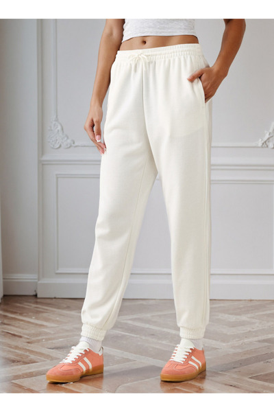 FAV Regular Fit Joggers with Pockets