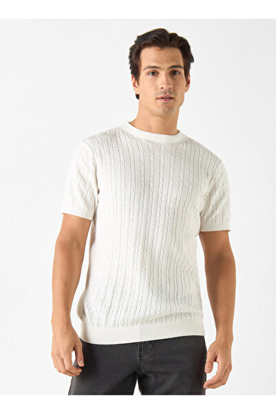 FAV Textured T-shirt with Crew Neck and Short Sleeves