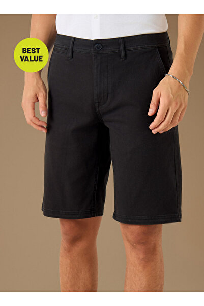 Smart Shorts with Button Closure and Pockets