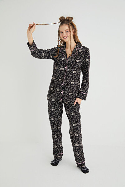 Hello Kitty Lisanslı Düğmeli Uzun Kol Pijama Takım Roz-54