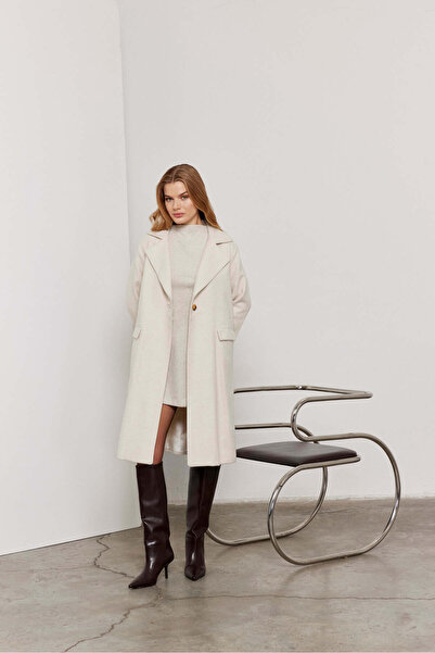 SevdeUgur Krémový dámský kabát s razítkem - kolekce