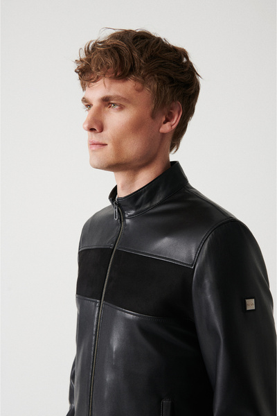 Avva Ανδρικό παλτό με μαύρη βάση γιακά μπροστά με κομματάκια σουέτ-δερμάτινο look A32y6037