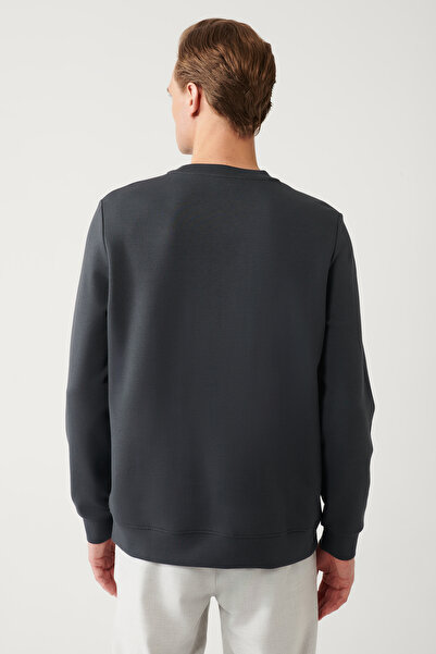 Avva Men's Anthracite Interlock Fabric Crew Neck Embroidered Sweatshirt A32Y1396