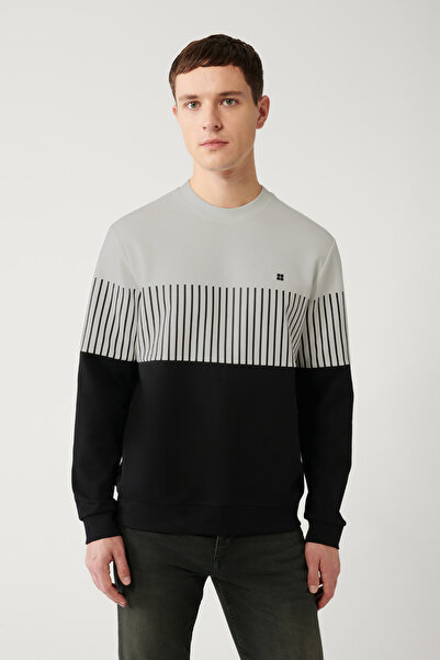 Avva Herren-Sweatshirt aus grau-schwarzem Interlock-Stoff mit Rundhalsausschnitt und Aufdruck A32Y1313