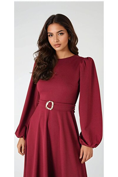 OLSAMODA KADIN PRENSES KOL KUŞAKLI VE TOKA DETAYLI ESNEK KUMAŞ MİDİ BOY SÖZ DÜĞÜN NİŞAN DAVET ELBİSESİ