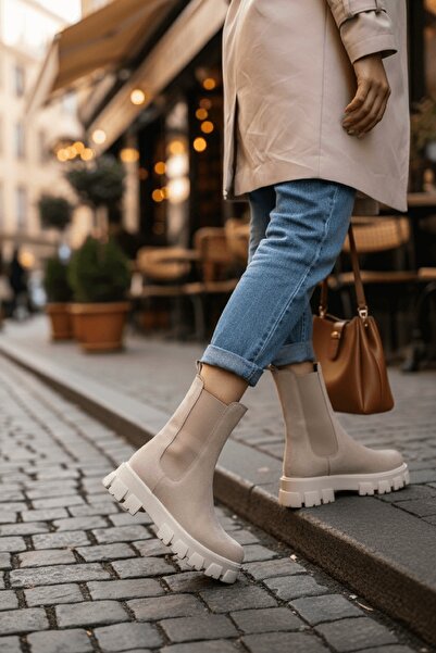 DİVOLYA Senni bézs oldalsó rugalmas vastagtalpú napi csizma