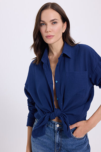 Tudors Жіноча сорочка оверсайз, широкий крій, 100% бавовна, муслінова тканина, довгі рукави, кишені, фактурна, синя